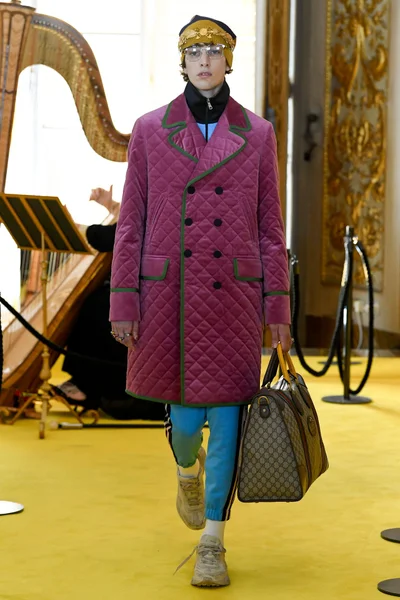 Look 4
